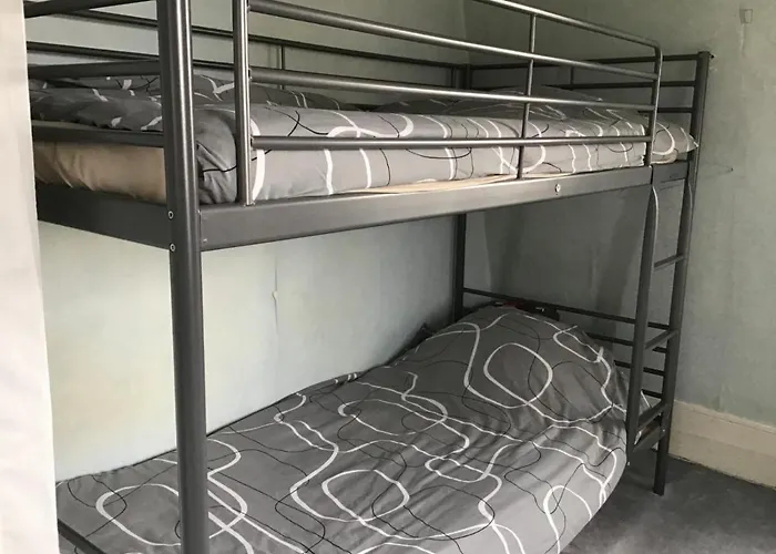 Emma's Cozy Хостел